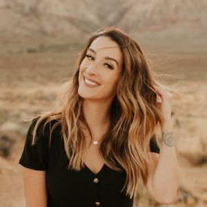 Meet your Posher, Alisha